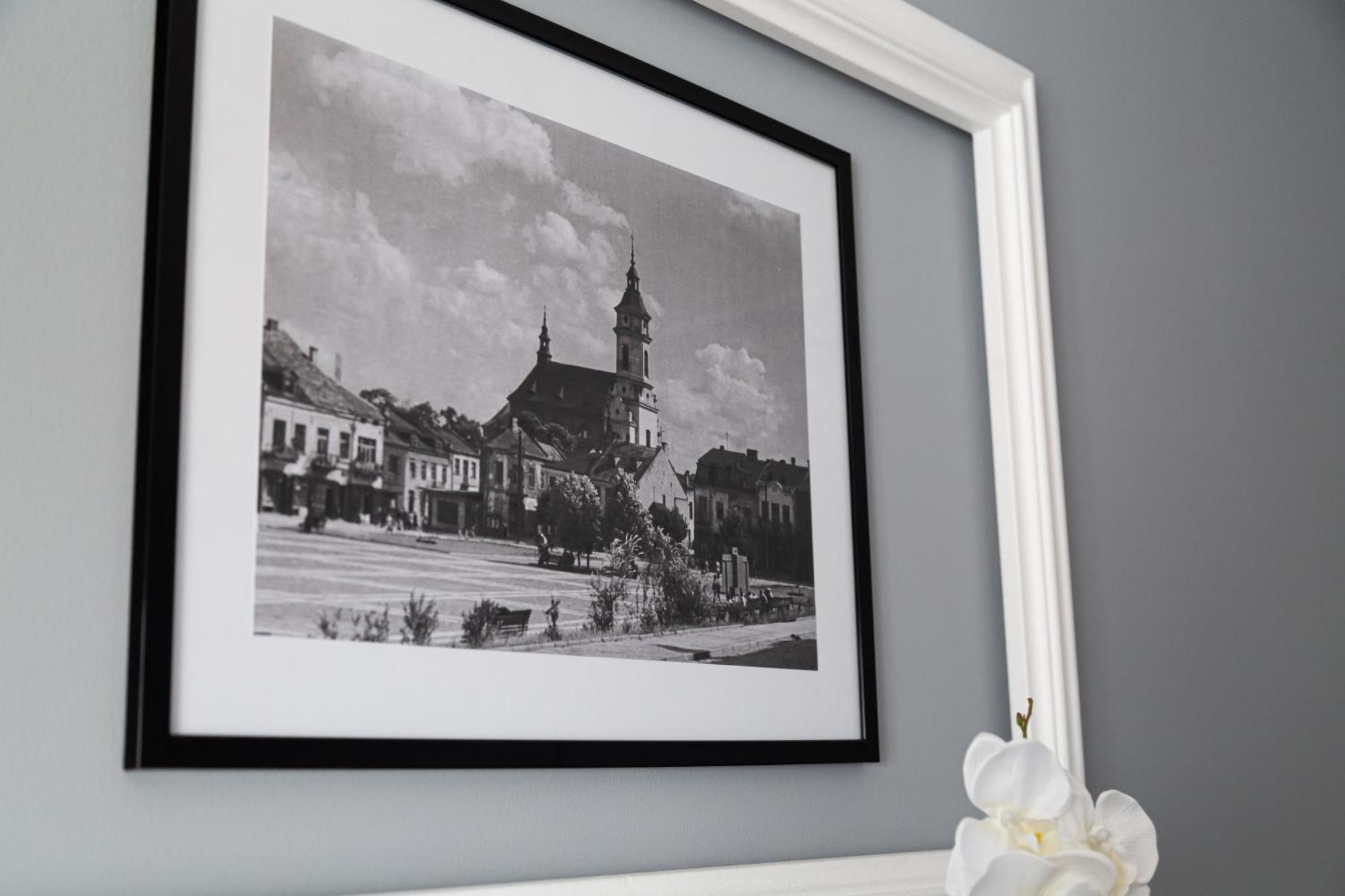 Apartament Rynek 10 Ostrowiec Świętokrzyski 外观 照片