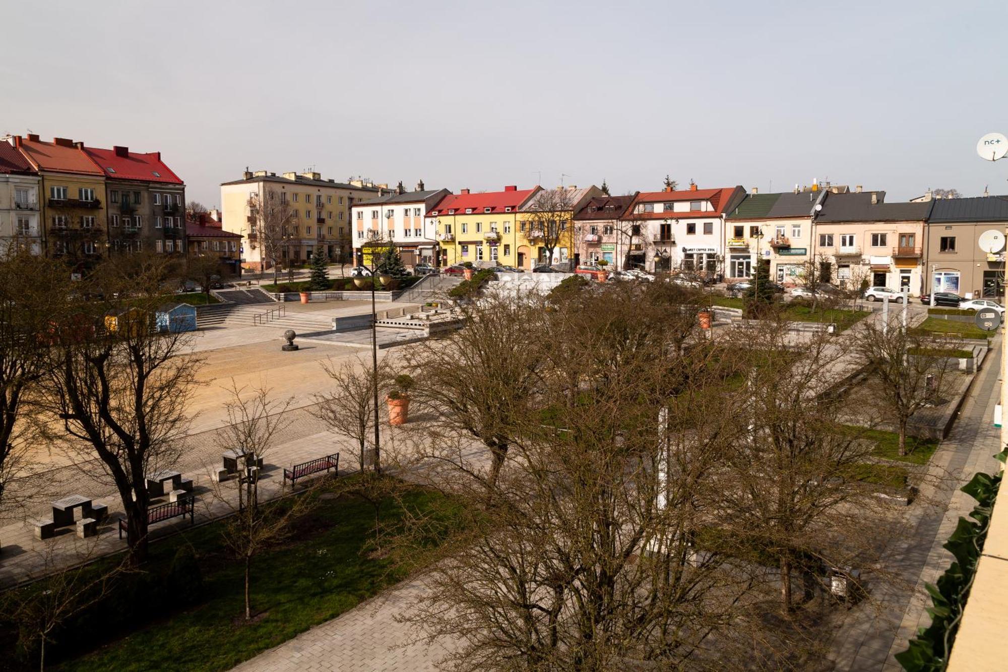 Apartament Rynek 10 Ostrowiec Świętokrzyski 外观 照片