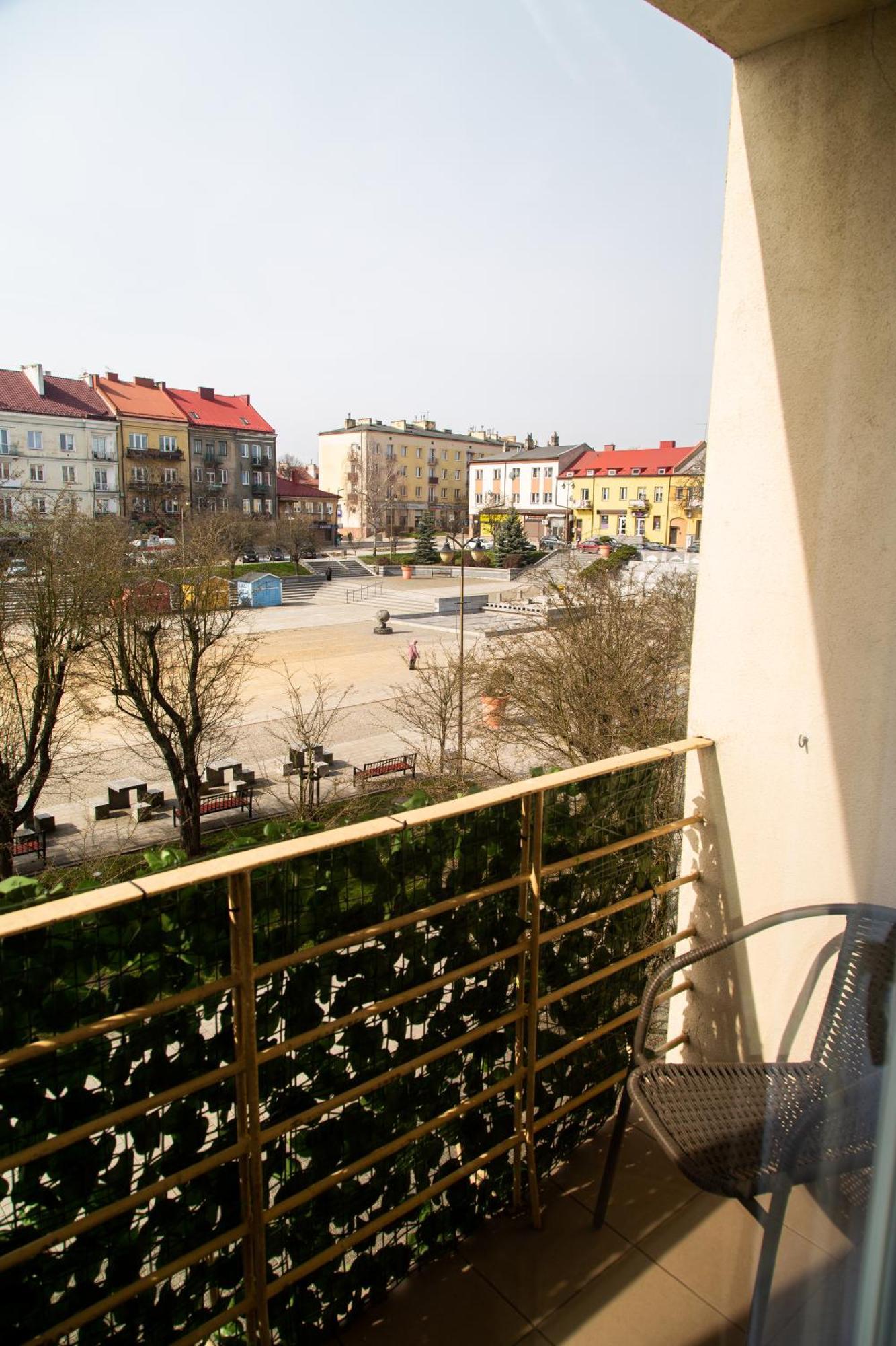 Apartament Rynek 10 Ostrowiec Świętokrzyski 外观 照片